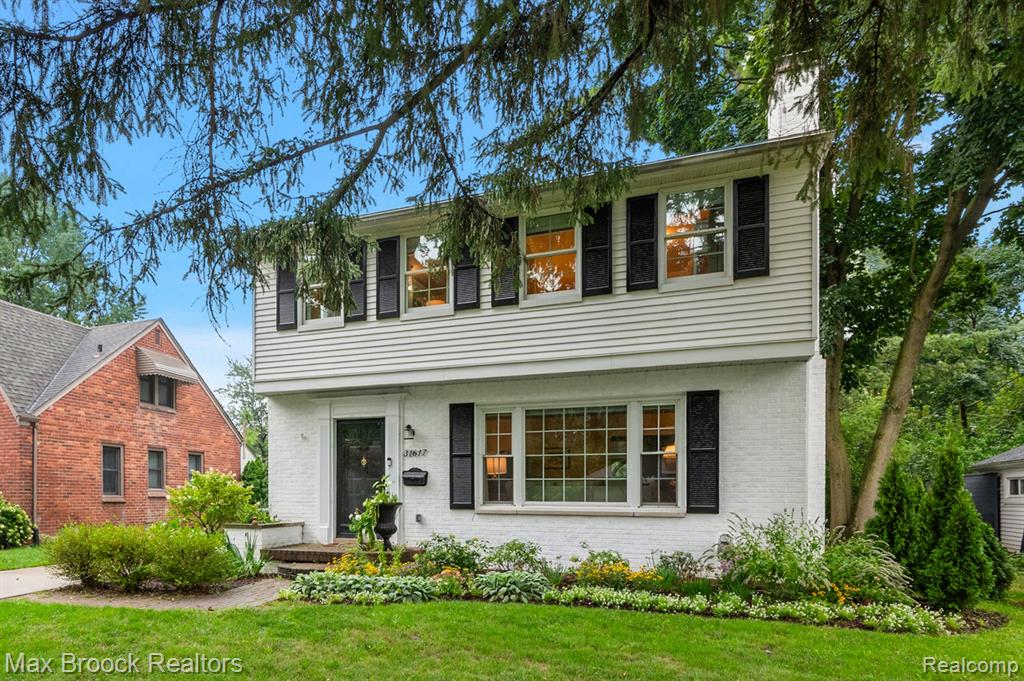 31617 Auburn Drive, Beverly Hills, MI 48025