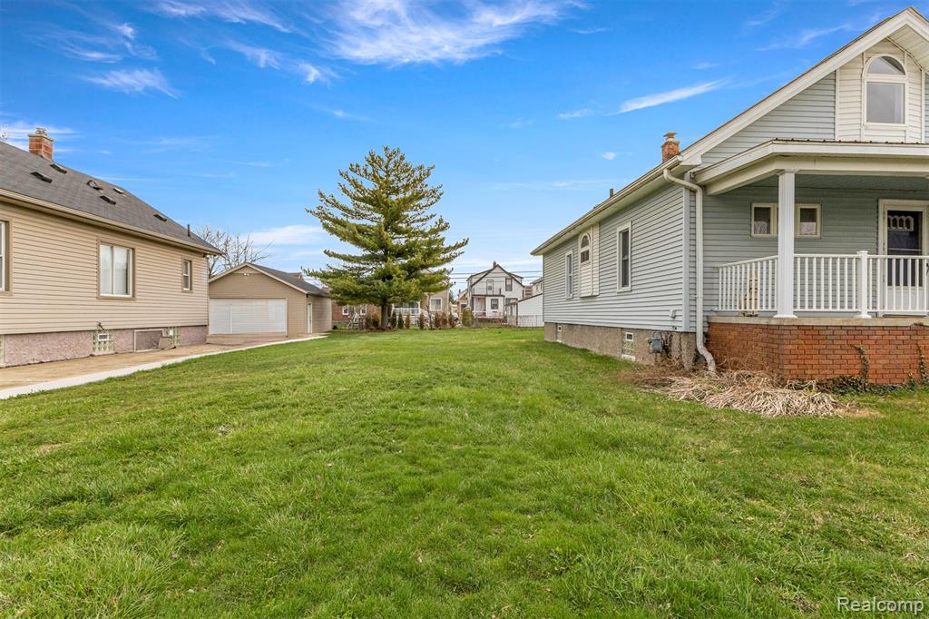5210 Maple Street, Dearborn, MI 48126 — Photo 3