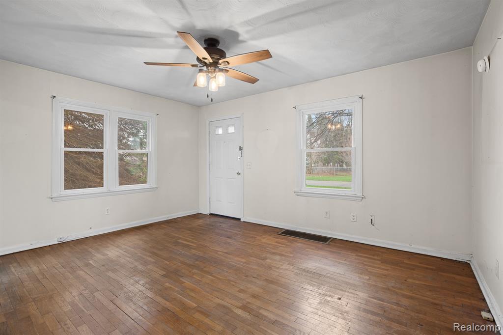 2048 Richards Street, Adrian, MI 49221 — Photo 7