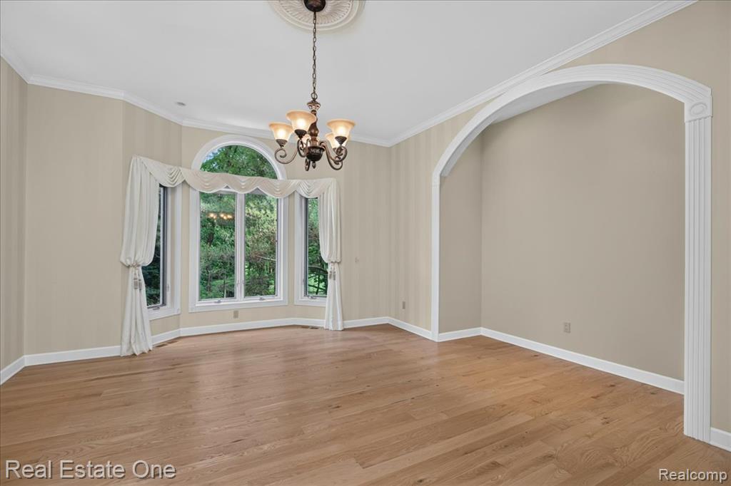 425 Courtney Road, Leonard, MI 48367 — Photo 15