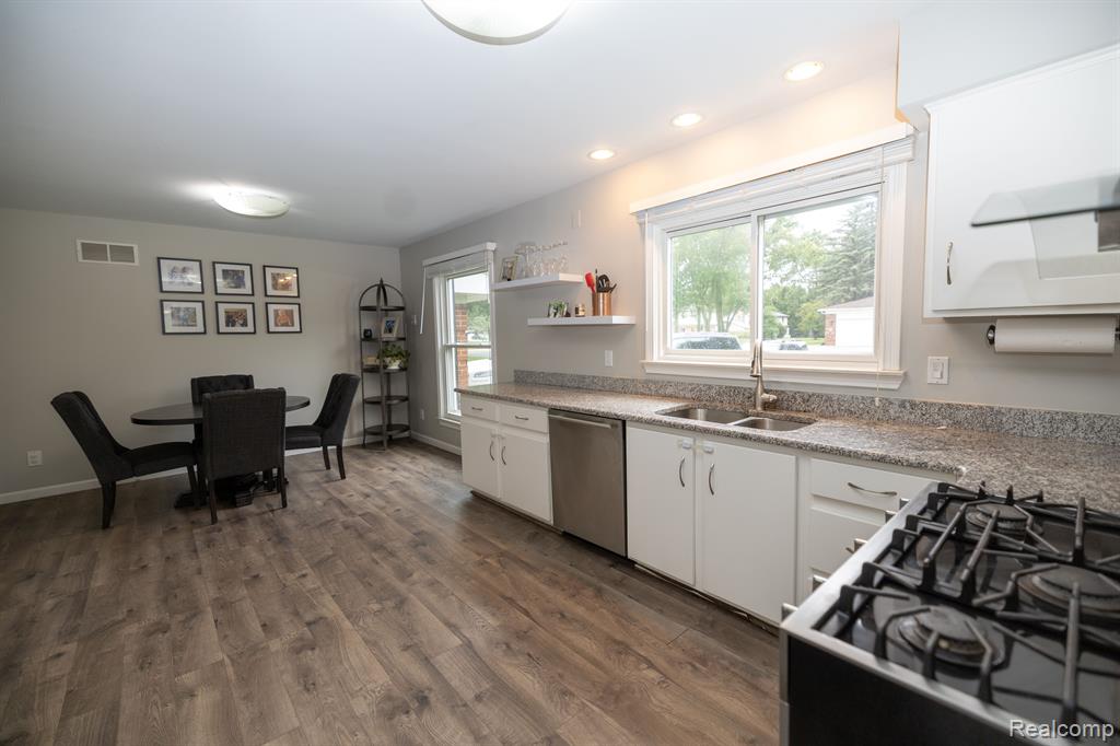 6825 ALDERLEY Way, West Bloomfield, MI — Photo 19