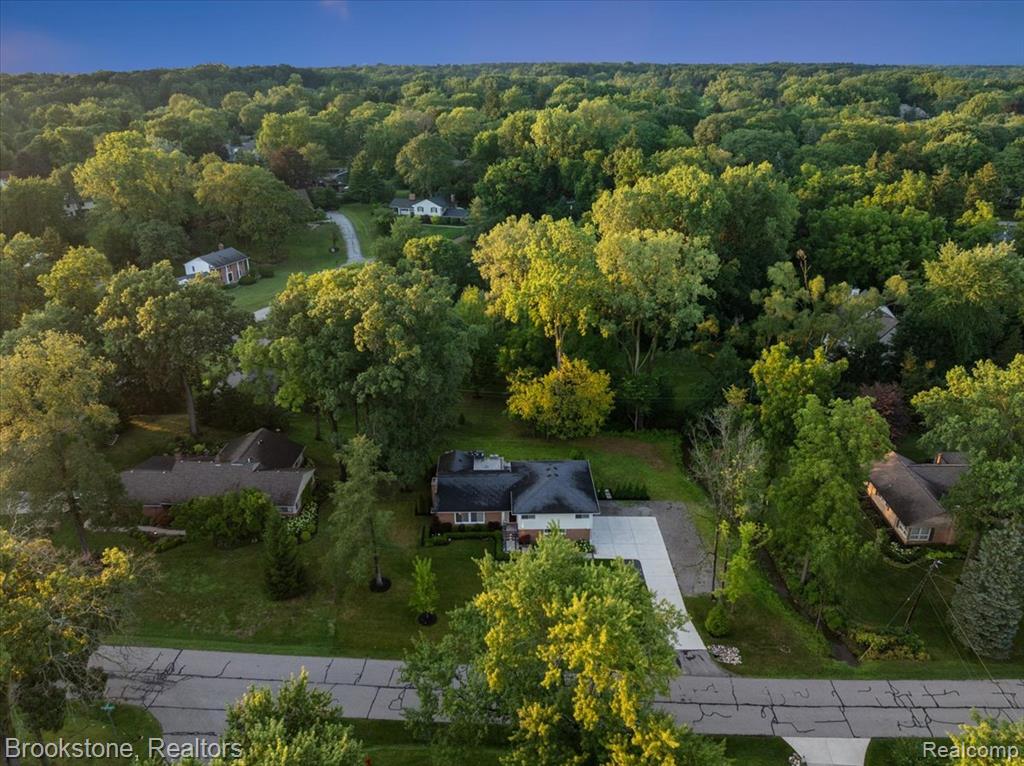 711 Hickory Heights Drive, Bloomfield Hills, MI 48304 — Photo 46