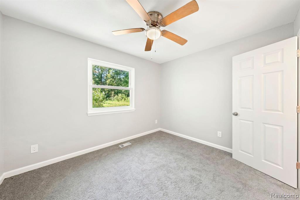 5461 W COON LAKE Road, Howell, MI 48843 — Photo 25