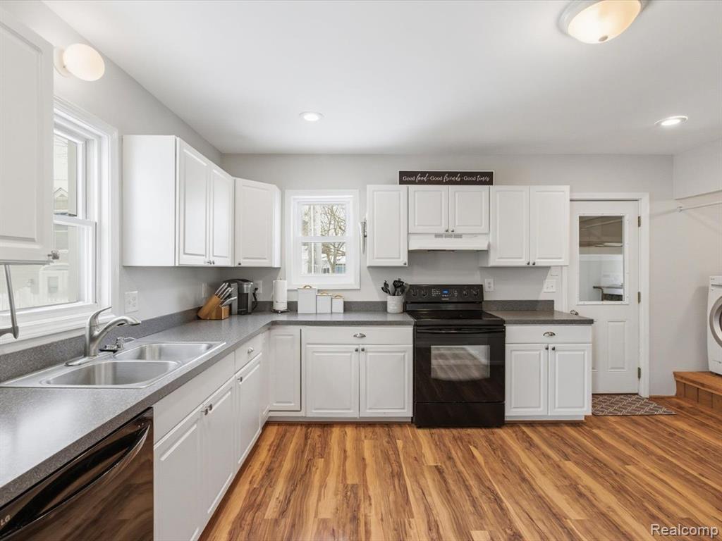 1207 Clinton Avenue, St. Clair, MI 48079 — Photo 11