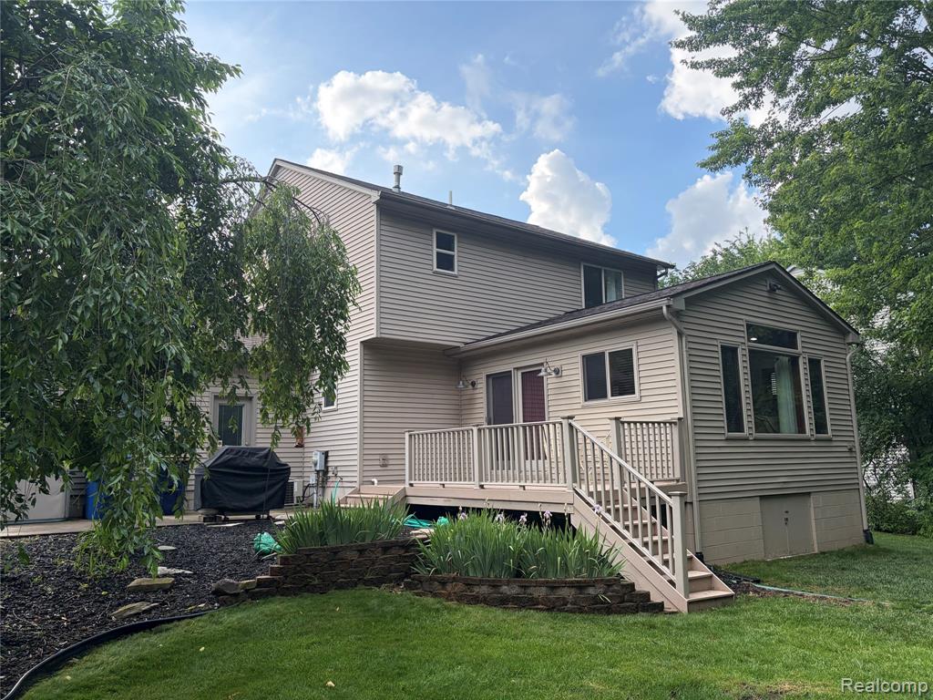 490 Cove View Drive, Waterford, MI 48327 — Photo 7