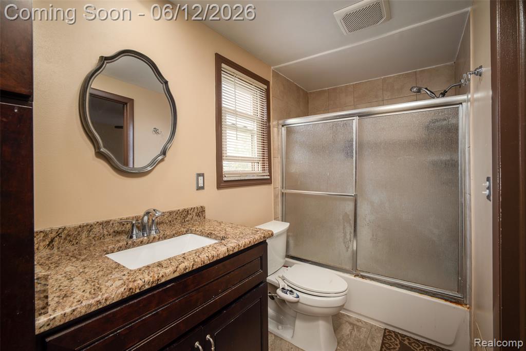 5061 Temple Drive, Sterling Heights, MI 48310 — Photo 23