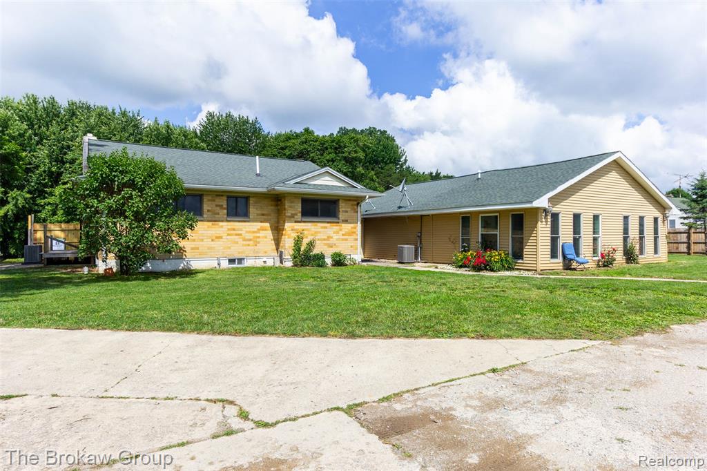 7272 N Lapeer Road, Fostoria, MI 48435 — Photo 35
