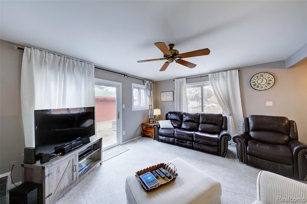 31906 Cambridge Street, Garden City, MI — Photo 14