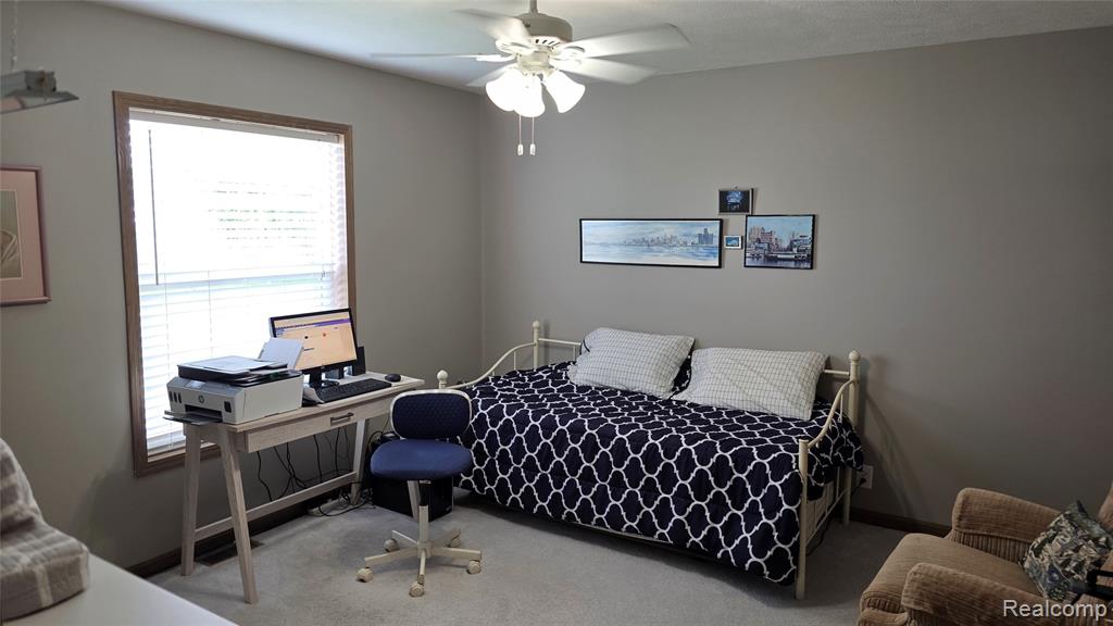 9758 Home Court, Fenton, MI 48430 — Photo 15