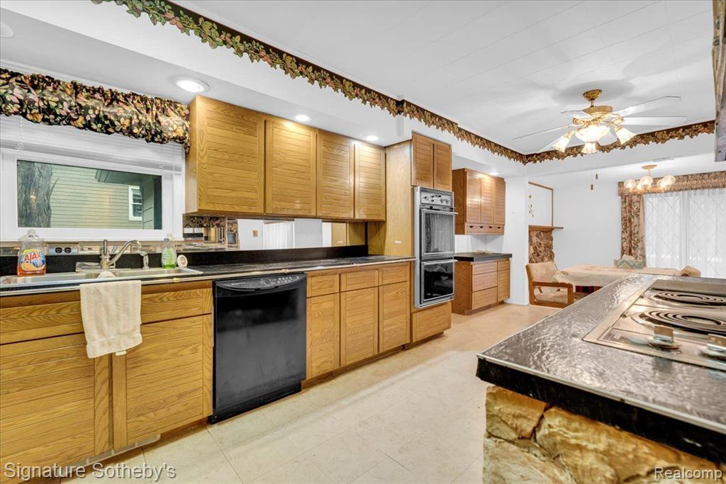 11916 Post Lane, South Lyon, MI 48178 — Photo 9