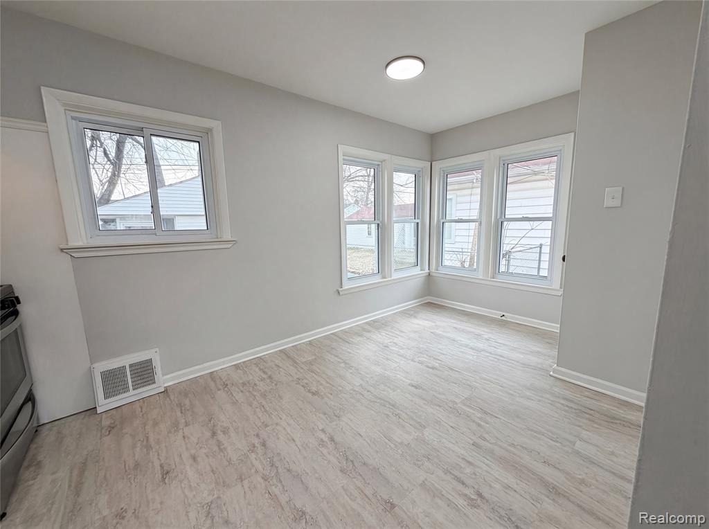 22103 Wilmot Avenue, Eastpointe, MI 48021 — Photo 9