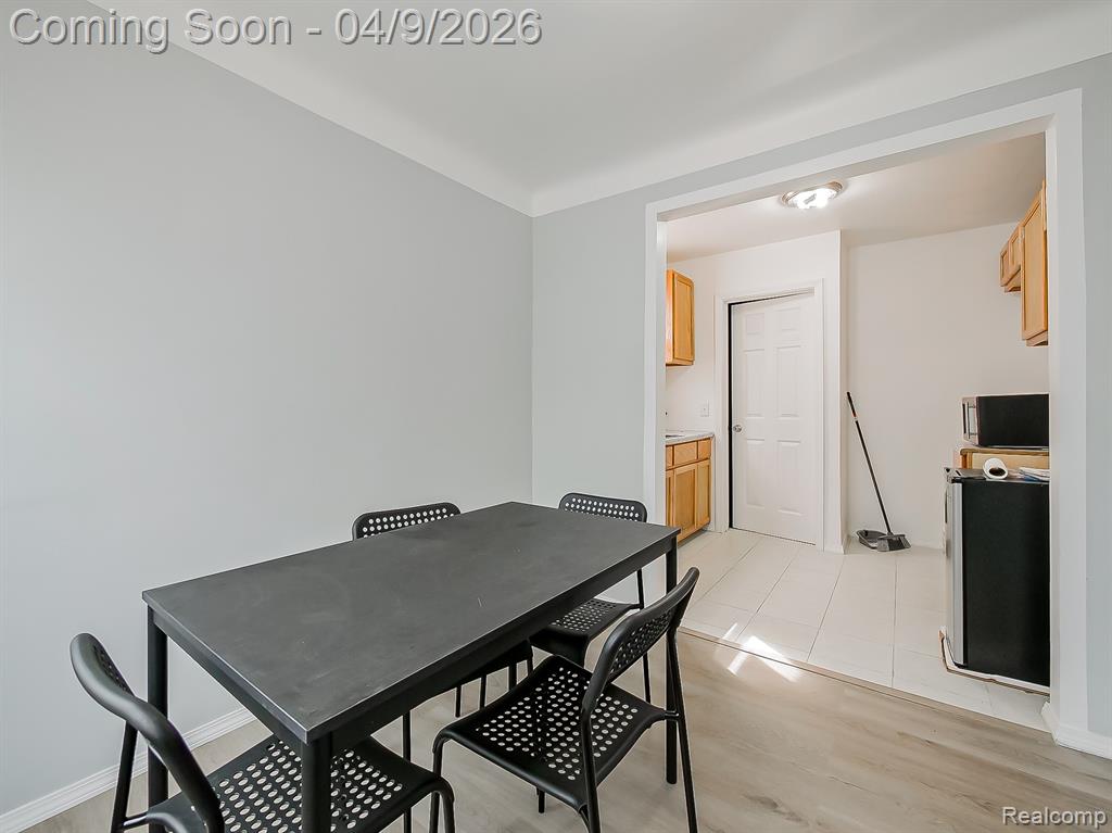 9163 Winthrop Street, Detroit, MI 48228 — Photo 13