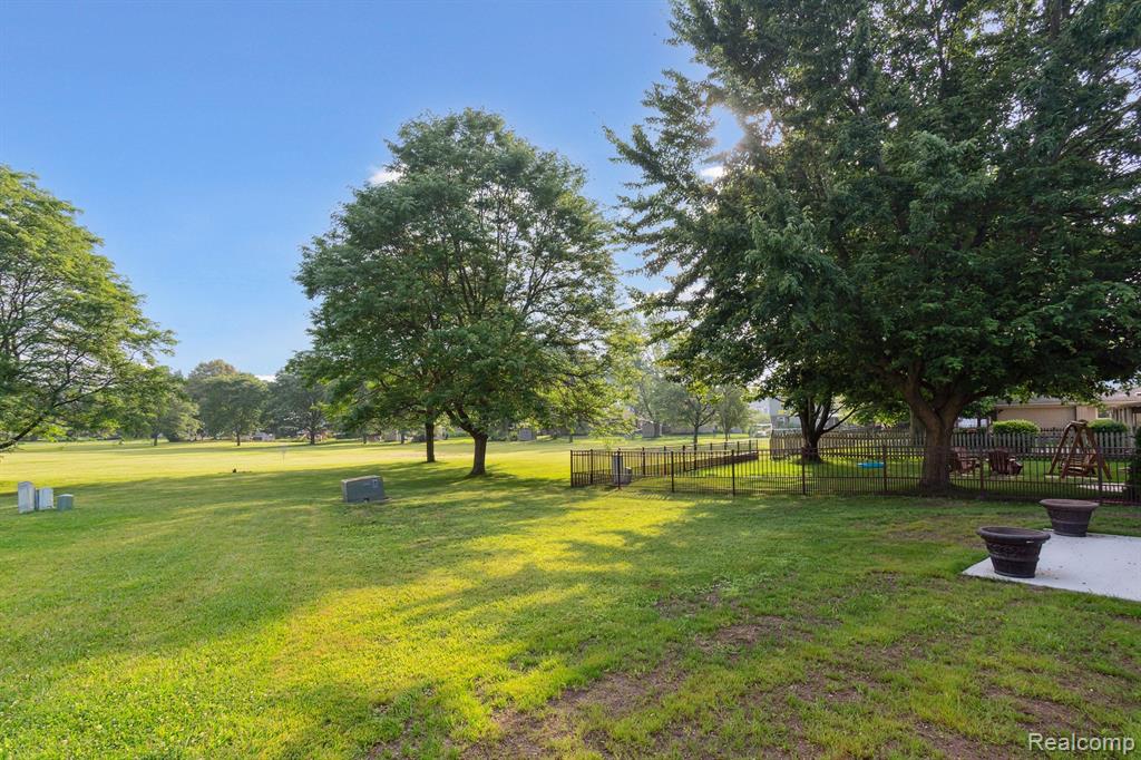 6879 Brookshire Drive, Canton, MI 48187 — Photo 46