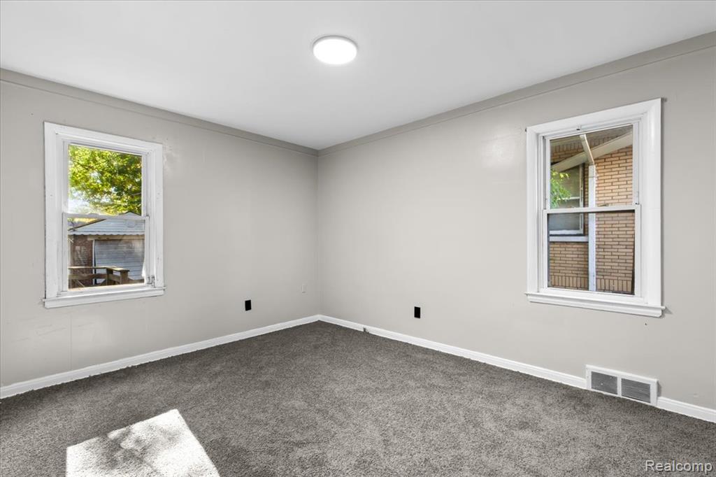 11856 Kilbourne Street, Detroit, MI 48213 — Photo 13
