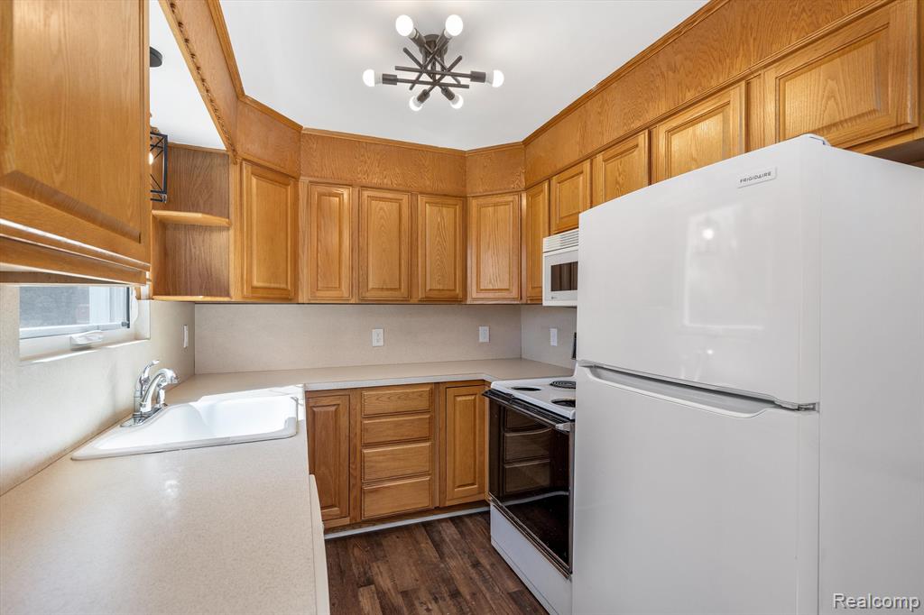 7258 COOLIDGE, Center Line, MI 48015 — Photo 24