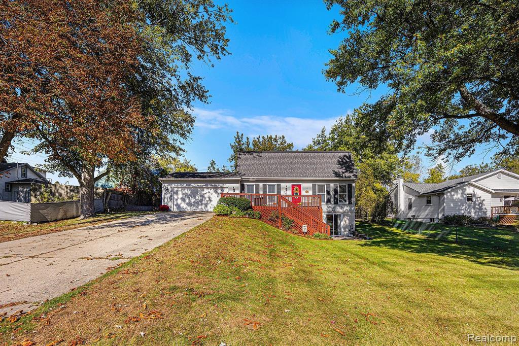 143 BROADWAY Street, Oxford, MI 48371 — Photo 3