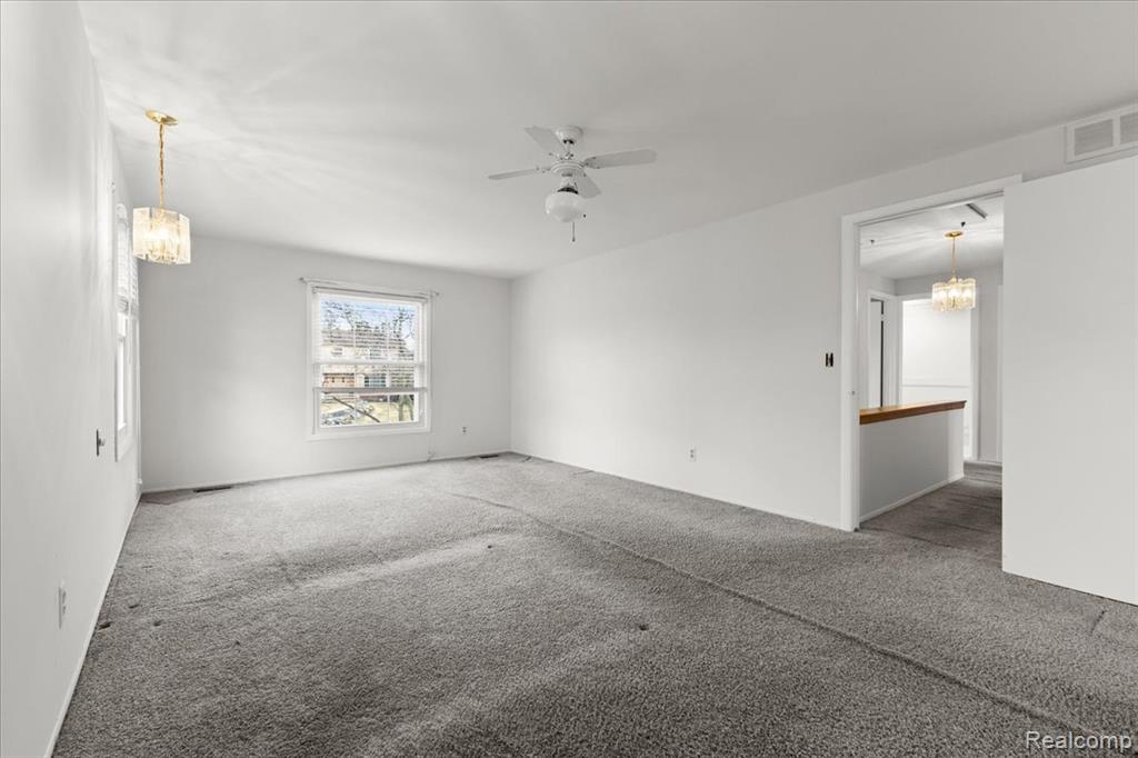 5634 Stratford Drive, West Bloomfield, MI — Photo 23