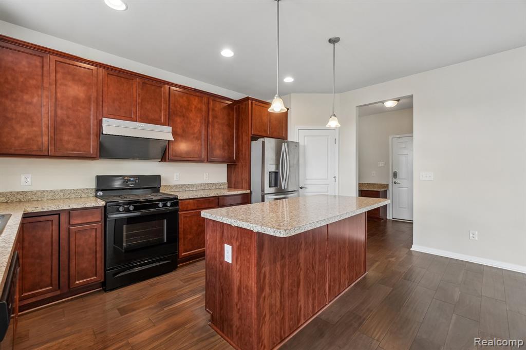 29831 Braeburn dr, New Hudson, MI 48165 — Photo 12