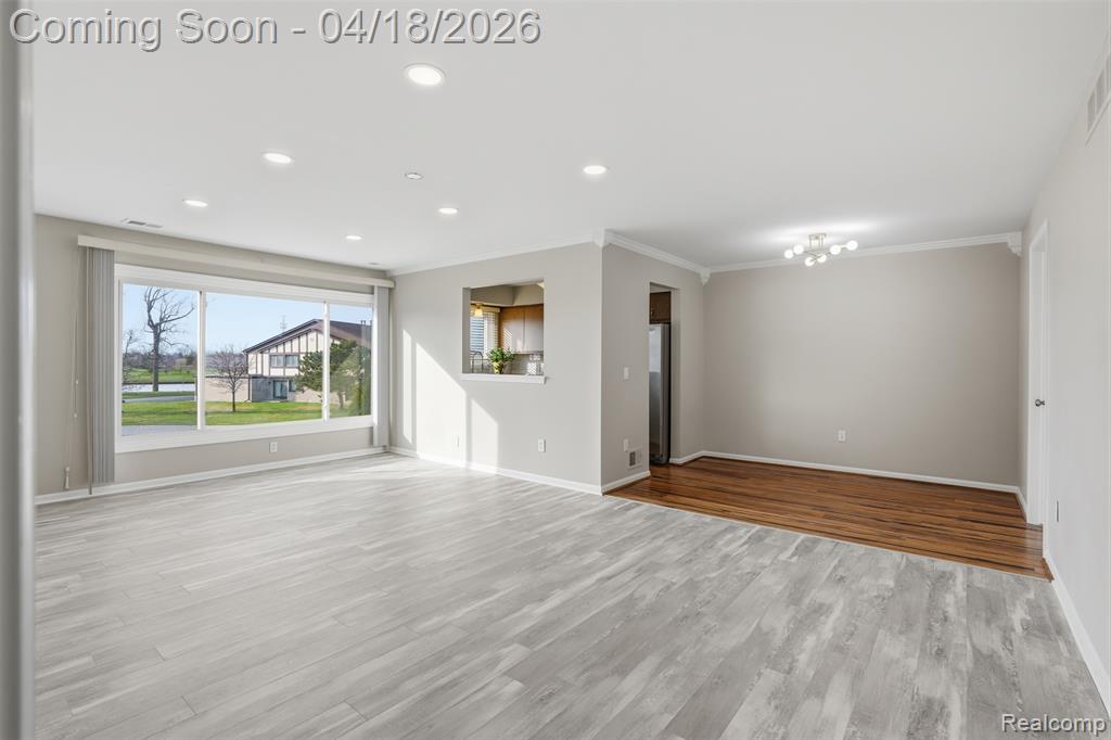 408 Country Club Drive, Saint Clair Shores, MI 48082 — Photo 4