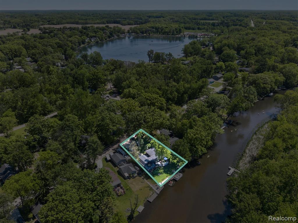 6415 Riverdale Road, Whitmore Lake, MI 48189 — Photo 9