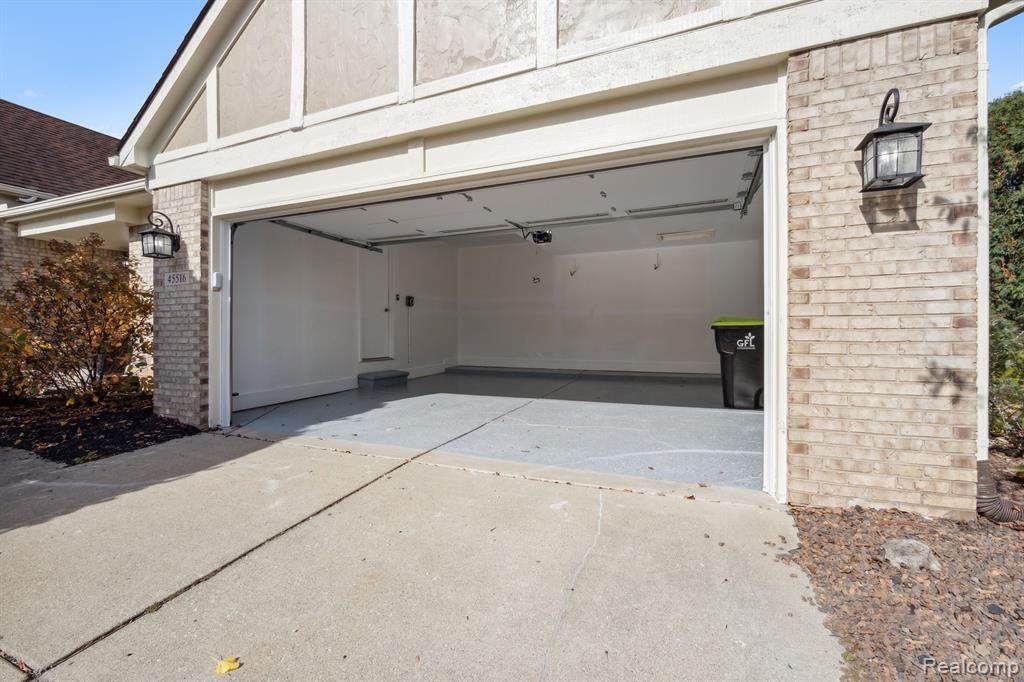 45516 VIOLET Lane, Novi, MI — Photo 51
