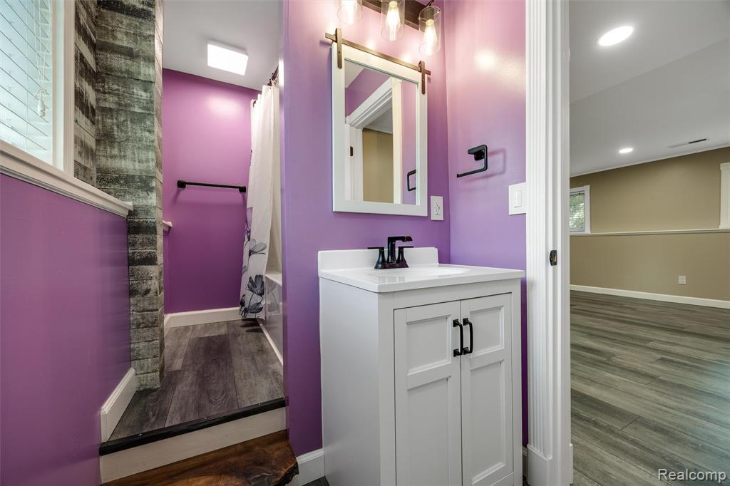 3600 Woodview Avenue, West Bloomfield, MI 48324 — Photo 24