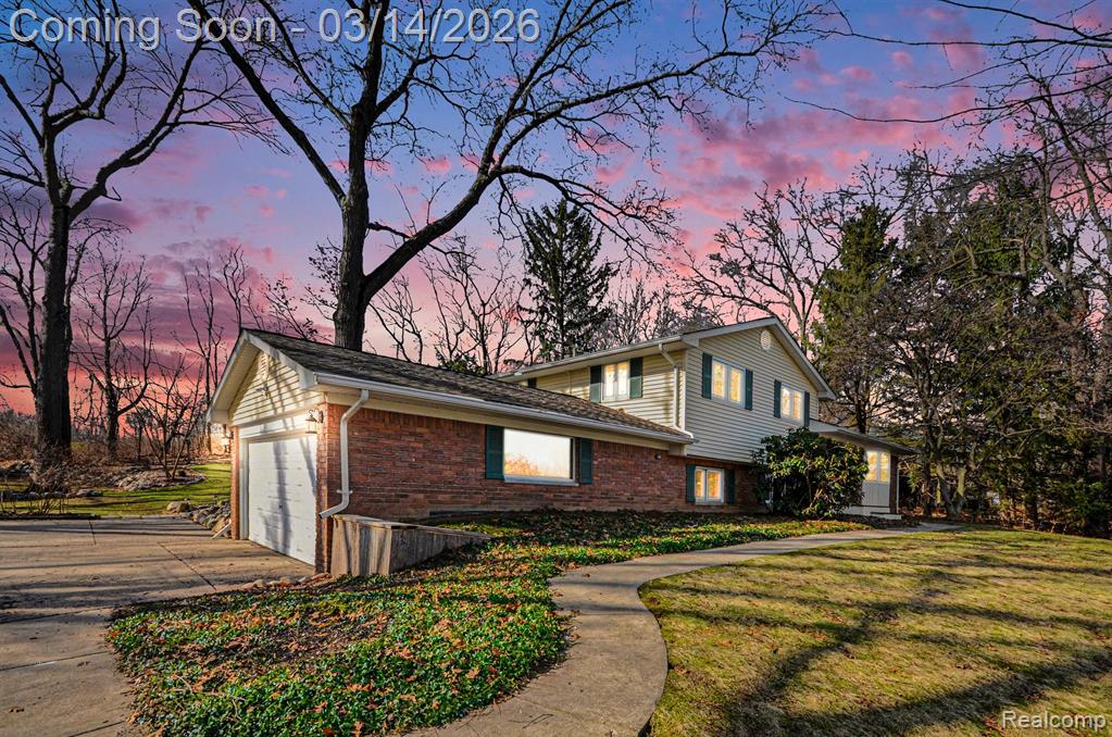 8841 Clark Road, Clarkston, MI — Photo 2