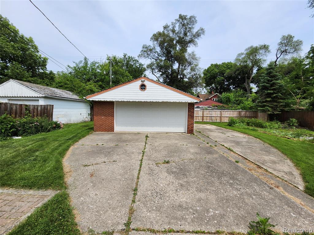 6504 Grandmont Avenue, Detroit, MI 48228 — Photo 8
