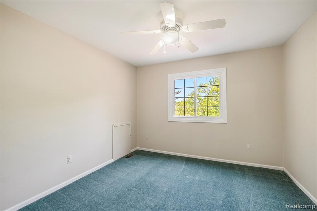 4118 Pinehurst Drive, Howell, MI 48843 — Photo 24