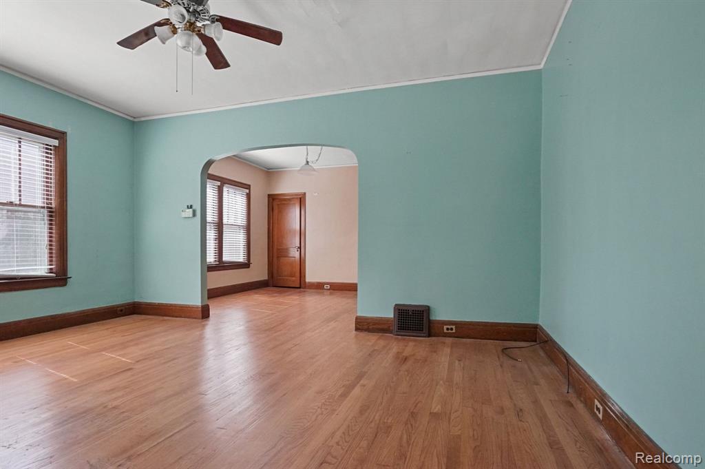 95 AHRENS Street, Mount Clemens, MI 48043 — Photo 21