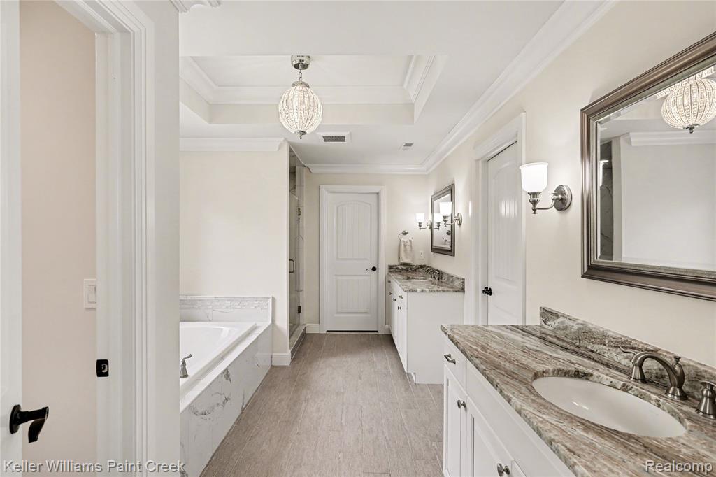 8135 Pine Knob Meadows Drive, Clarkston, MI 48348 — Photo 32