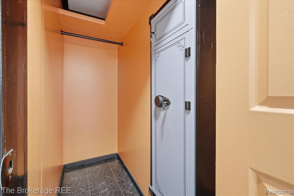 8254 Nichols Road, Gaines Vlg, MI 48436 — Photo 45