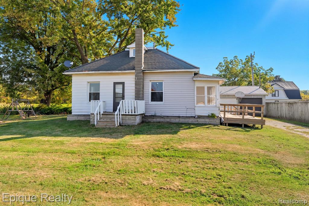 1526 Main Street, Snover, MI 48472 — front exterior