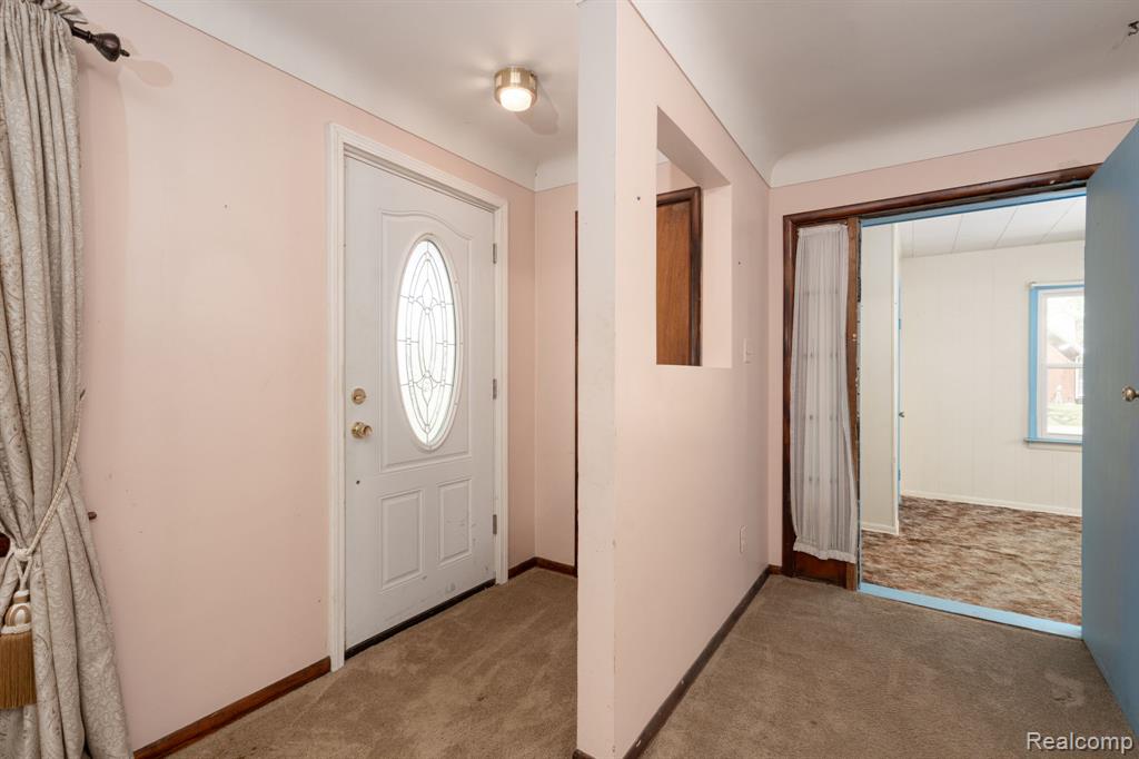 426 Driftwood Avenue, Rochester Hills, MI 48307 — Photo 7