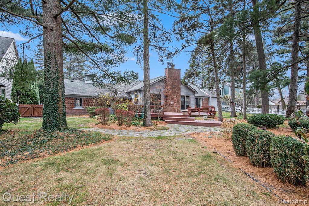 49830 SHELBY Road, Shelby Twp, MI 48317 — Photo 44