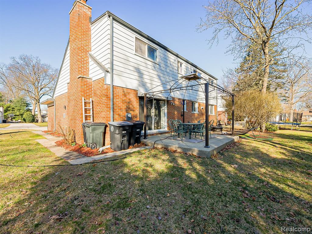 15958 Shadyside Drive, Livonia, MI, 48154