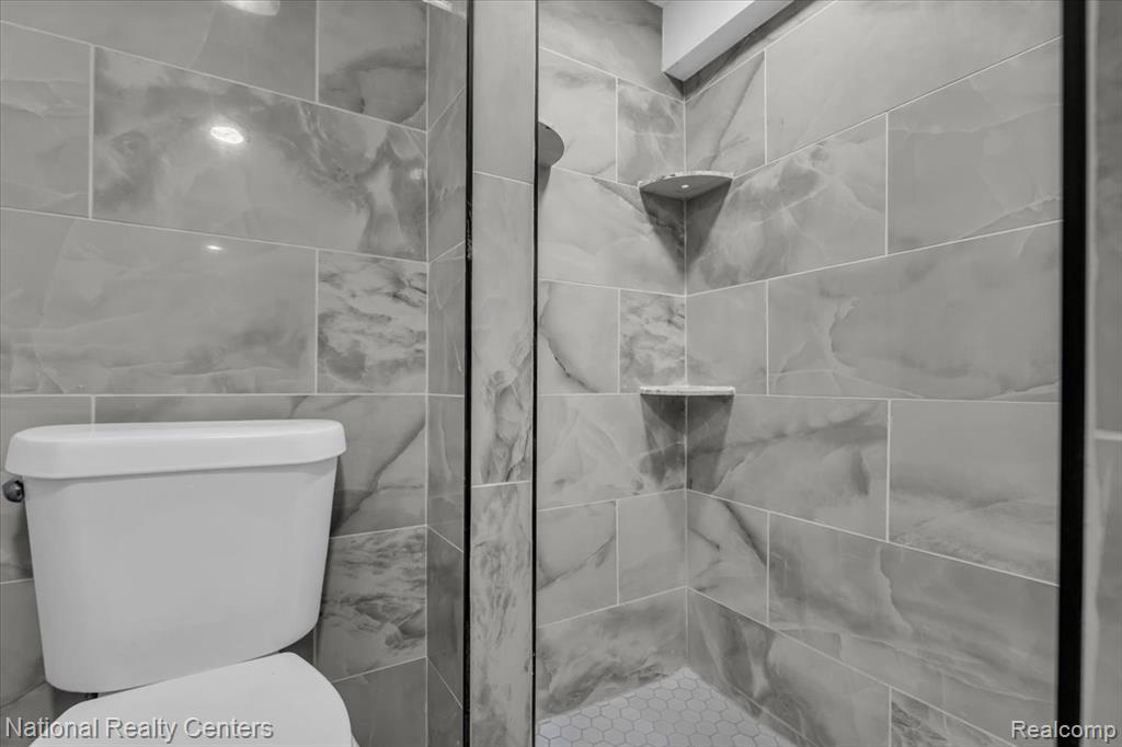 9020 Leverne, Redford, MI 48239 — Photo 27