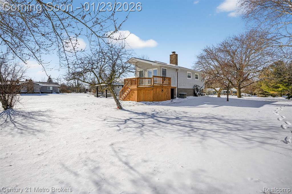 11452 Whitaker Road, Fenton, MI 48430 — Photo 9