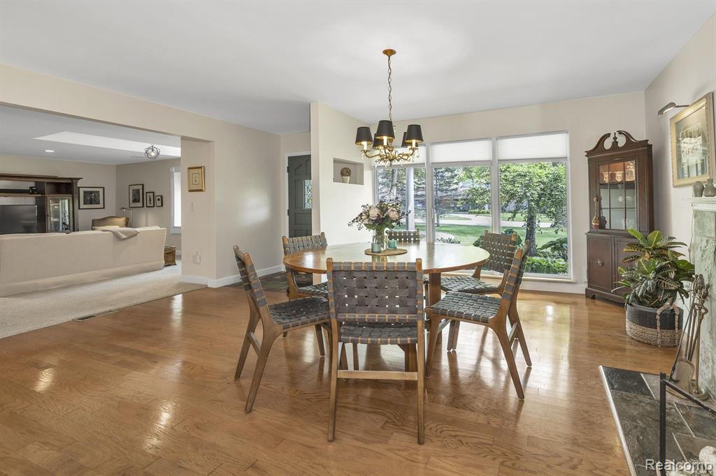 4540 BURNLEY Drive, Bloomfield Hills, MI 48304 — Photo 8