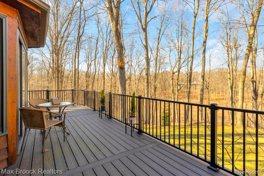 5970 Lynne Hollow Drive, Commerce Twp, MI 48382 — Photo 58