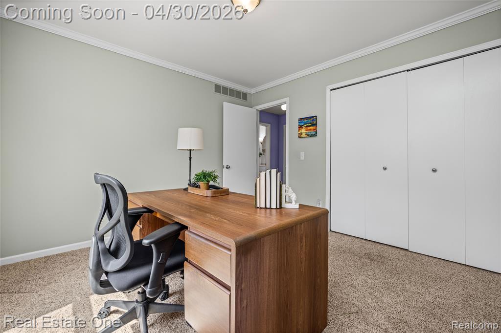 2748 Armstrong Drive, Lake Orion, MI — Photo 43