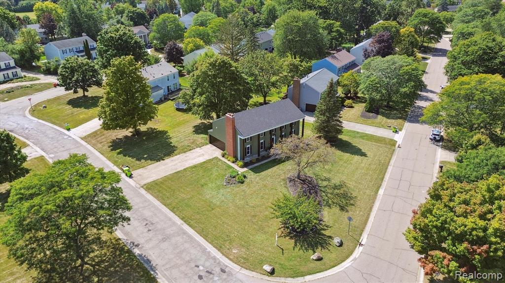 5015 Langlewood Drive, West Bloomfield, MI — Photo 42