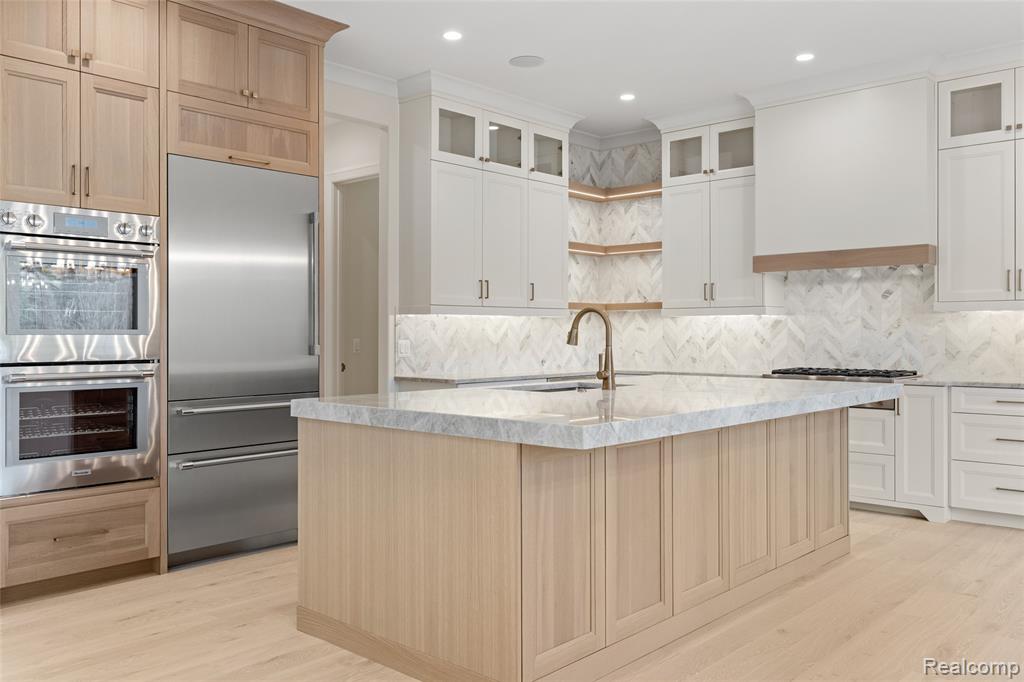 2802 HEATHFIELD Road, Bloomfield Hills, MI, 48301