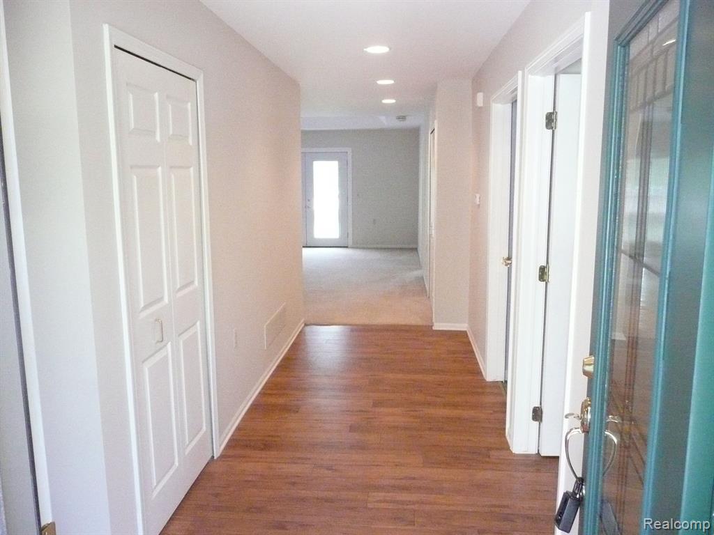 21372 MULBERRY Court, Farmington Hills, MI 48336 — Photo 13