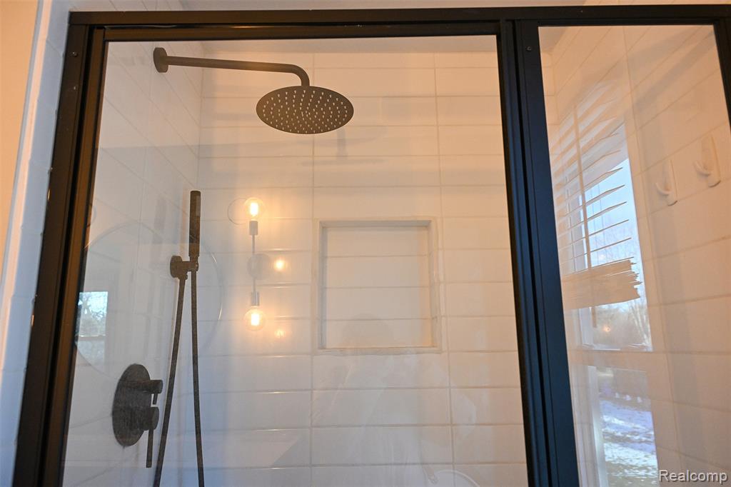4427 Cahill Drive, Troy, MI 48098 — Photo 24