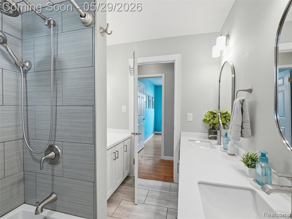 30728 Whittier Avenue, Madison Heights, MI 48071 — Photo 17