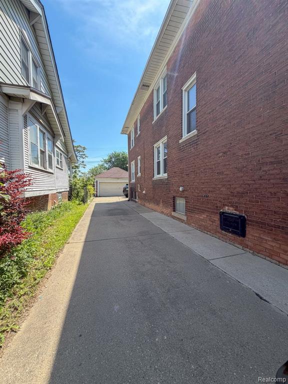 9392 Woodside Street, Detroit, MI 48204 — Photo 20