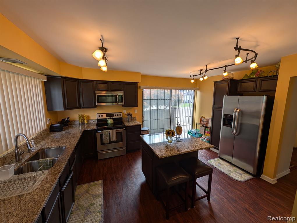 26752 SUMMERDALE Drive, Southfield, MI 48033 — Photo 8