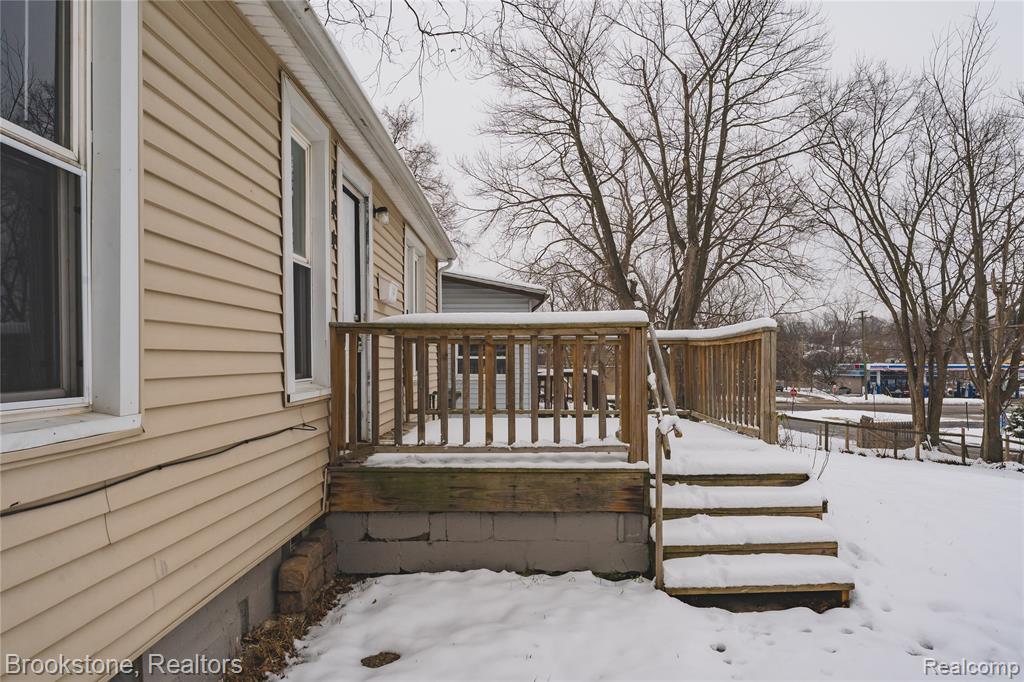 744 Saint Clair Street, Pontiac, MI 48340 — Photo 4