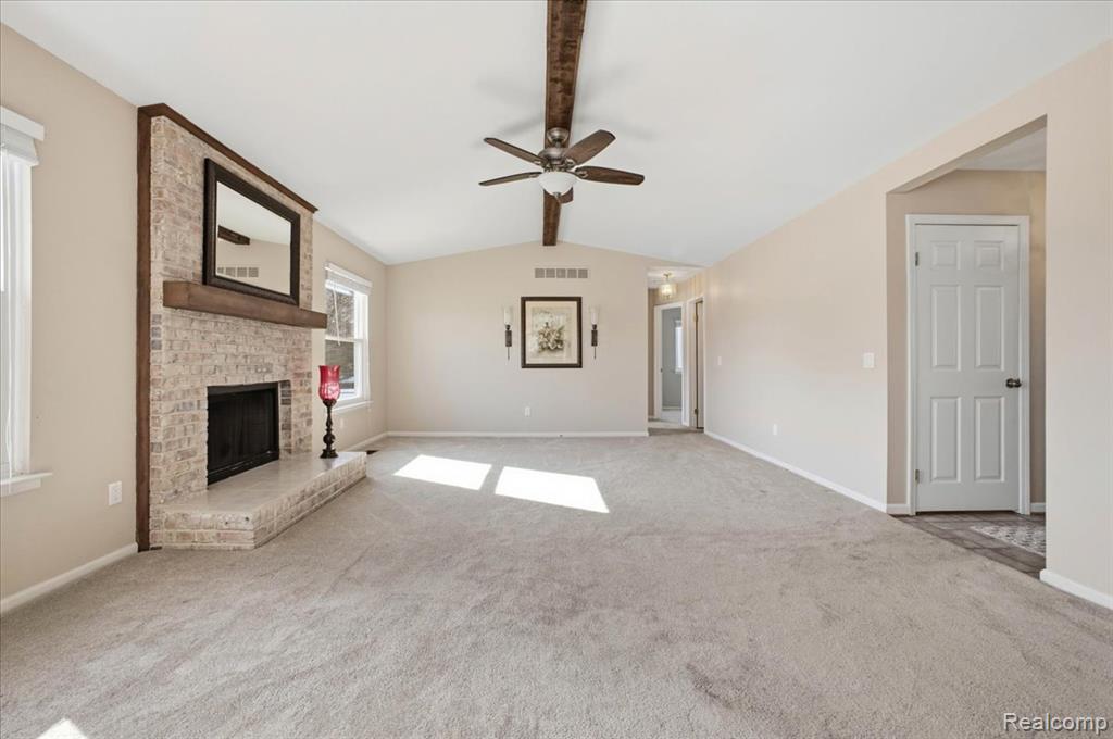 6042 Barker Avenue, Waterford, MI 48329 — Photo 4